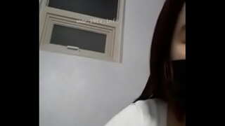 בחורה חמודה, מצלמת