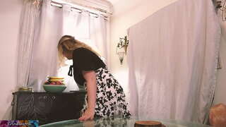 Sekolah di rumah ibu tiri mengajar anak tiri tentang bagaimana untuk melakukan hubungan seks