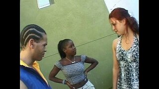 Jake each beag bán chicks Little Red Devil