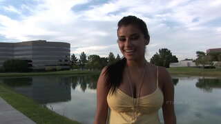 אלקסה לורן ממטרות HD