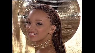 Gia LaShay mostrando seus melões