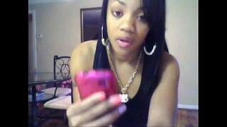 شہوانی ، شہوت انگیز آبنوس نوعمر اچھا گدی کے ساتھ twerk