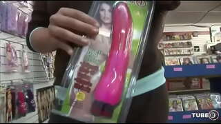 VSE AMERIŠKE SLUTS NECENZURIRANO 3 - Scena 2 - Sex Tubster