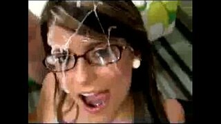 כפול הצטיינות: הצטיינות מכוסה והרס Cumpilation