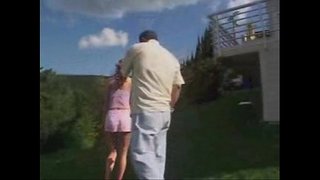 שובבה ברונטית