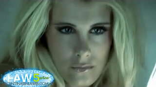 Flor Maggi - Maxim tilbage abril - 2010