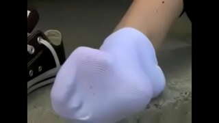 ПРЉАВИМ ПРСТИМА ЭМИЛИС