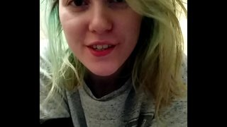 Дівчинка кінчає для таточки